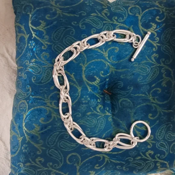 Chain & Link Bracelet - Picture 5 of 9